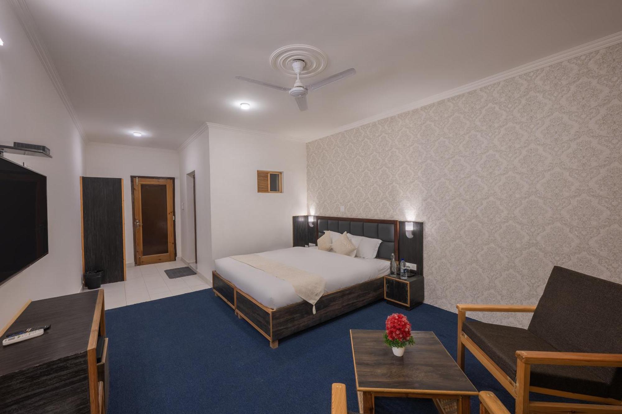 Echor Kashmir Holidays Resort Srinagar Esterno foto