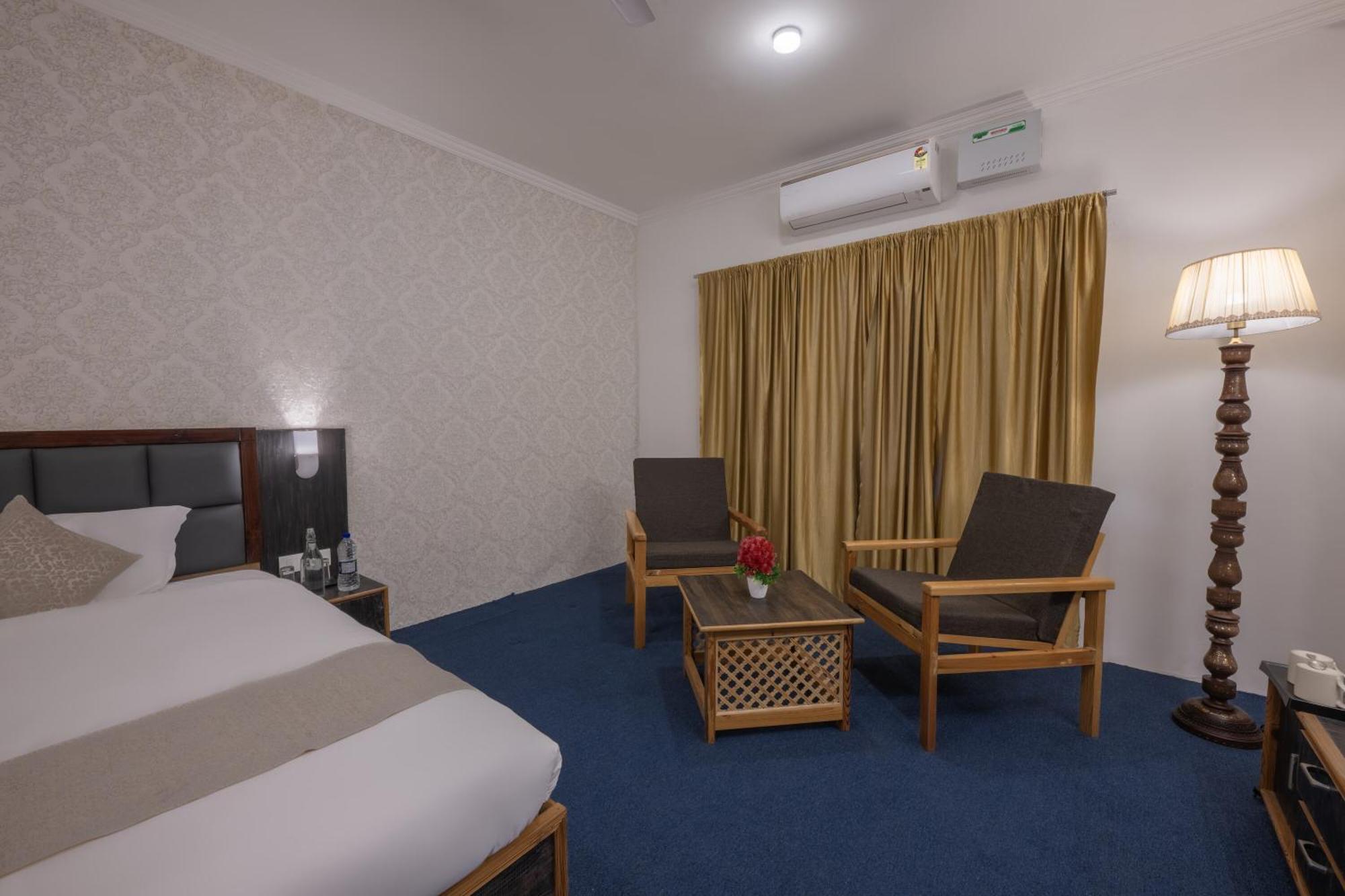 Echor Kashmir Holidays Resort Srinagar Esterno foto