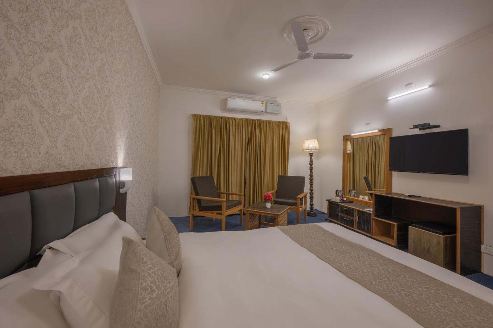 Echor Kashmir Holidays Resort Srinagar Esterno foto