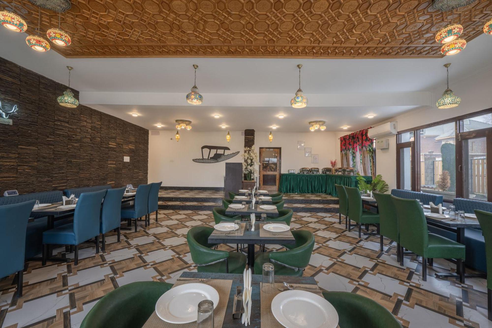 Echor Kashmir Holidays Resort Srinagar Esterno foto