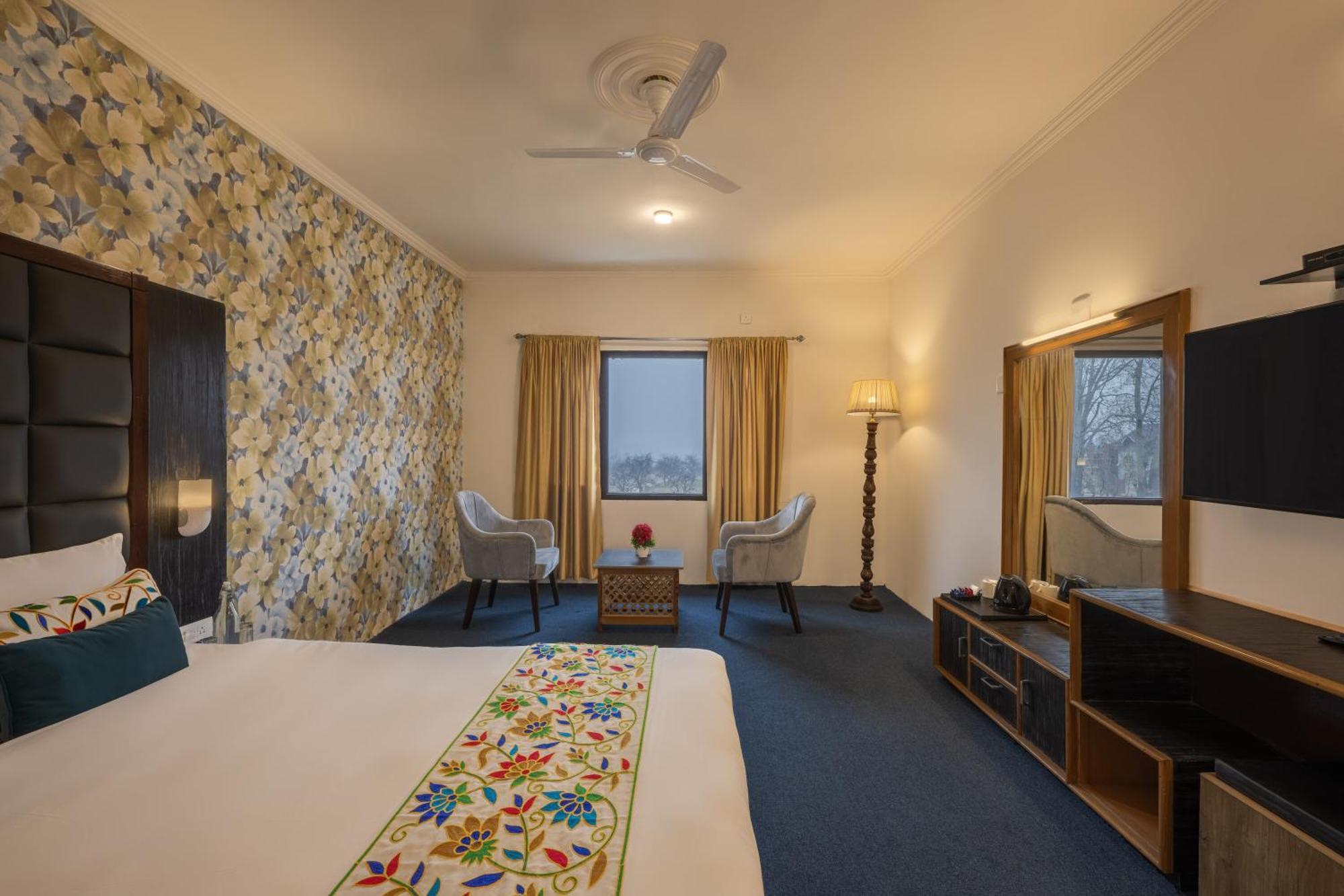 Echor Kashmir Holidays Resort Srinagar Esterno foto