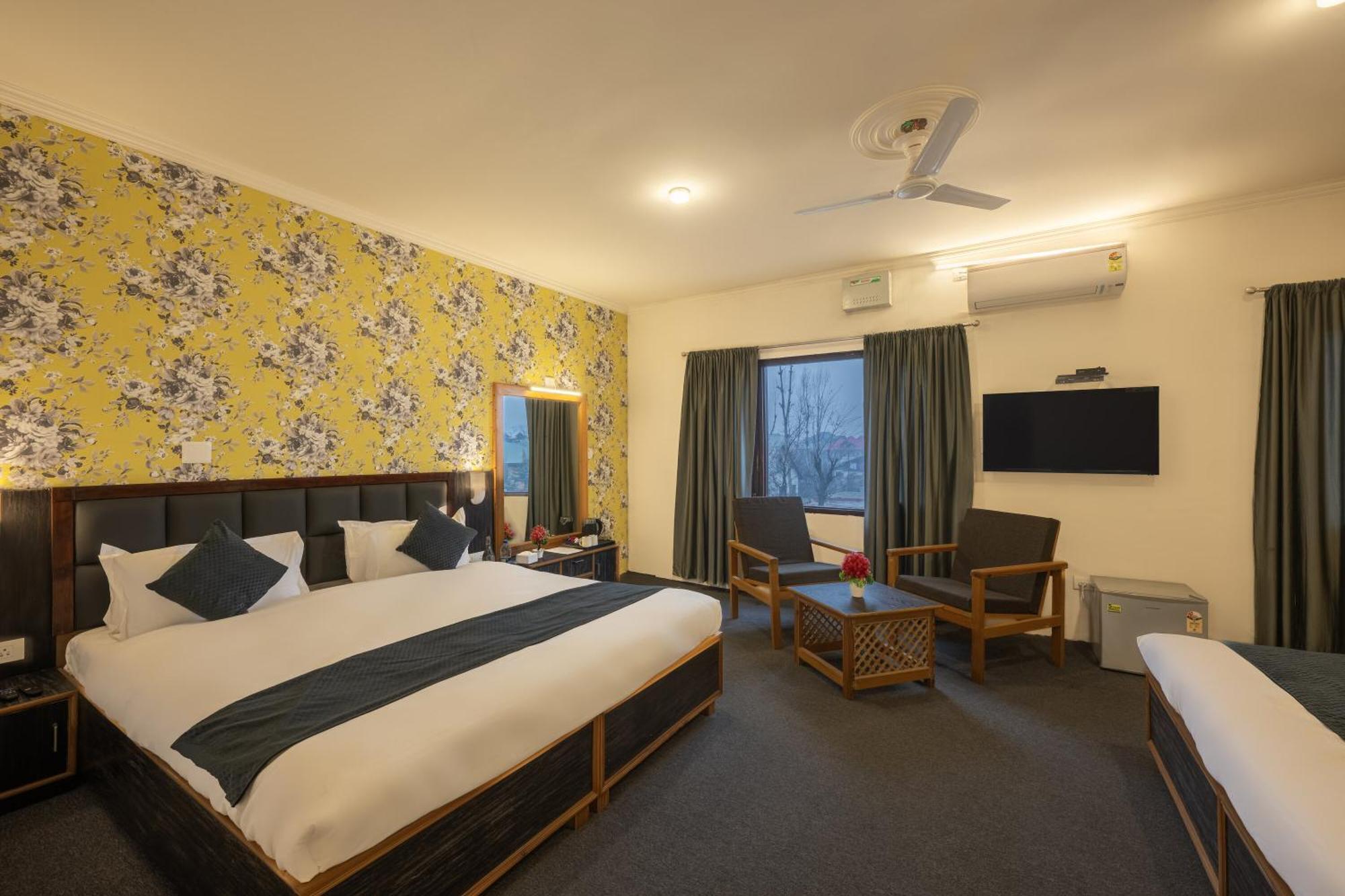 Echor Kashmir Holidays Resort Srinagar Esterno foto